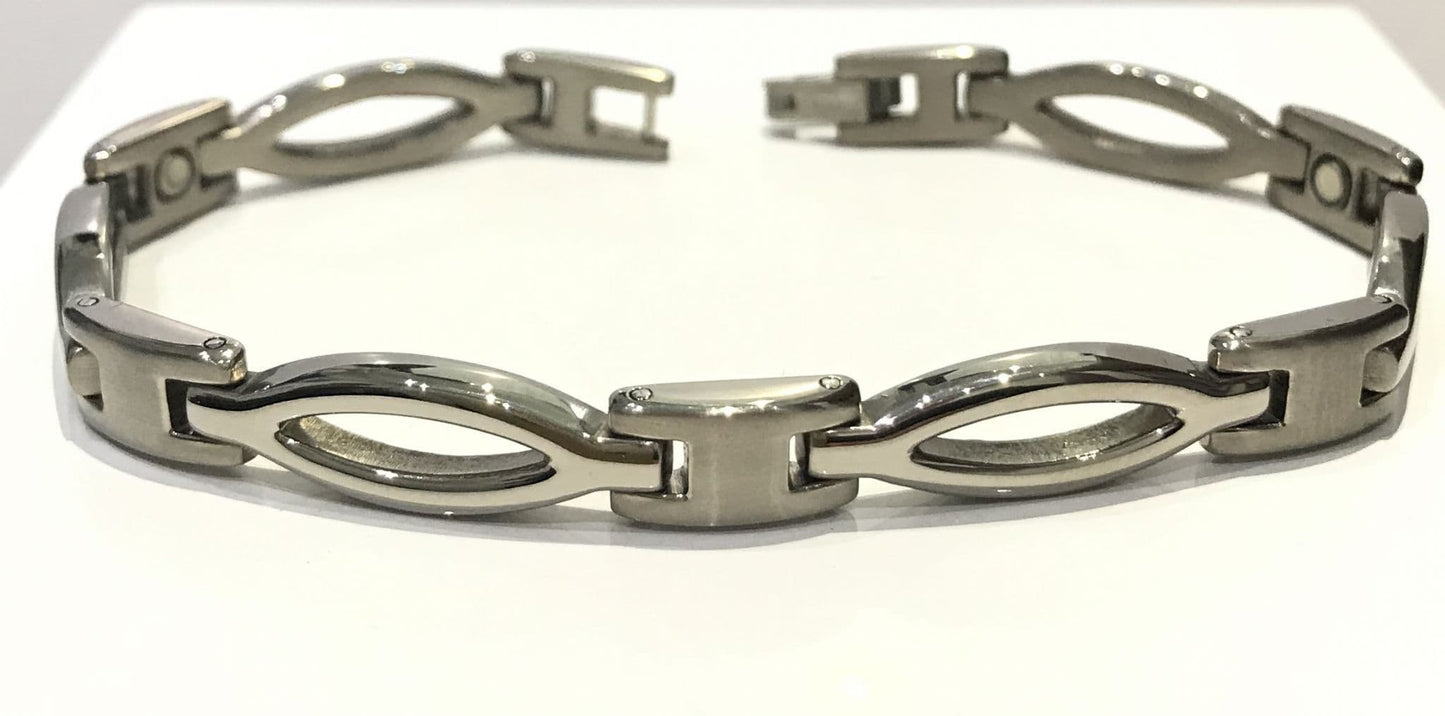 Ladies Titanium Fancy Loop Link Hidden Magnet Bracelet