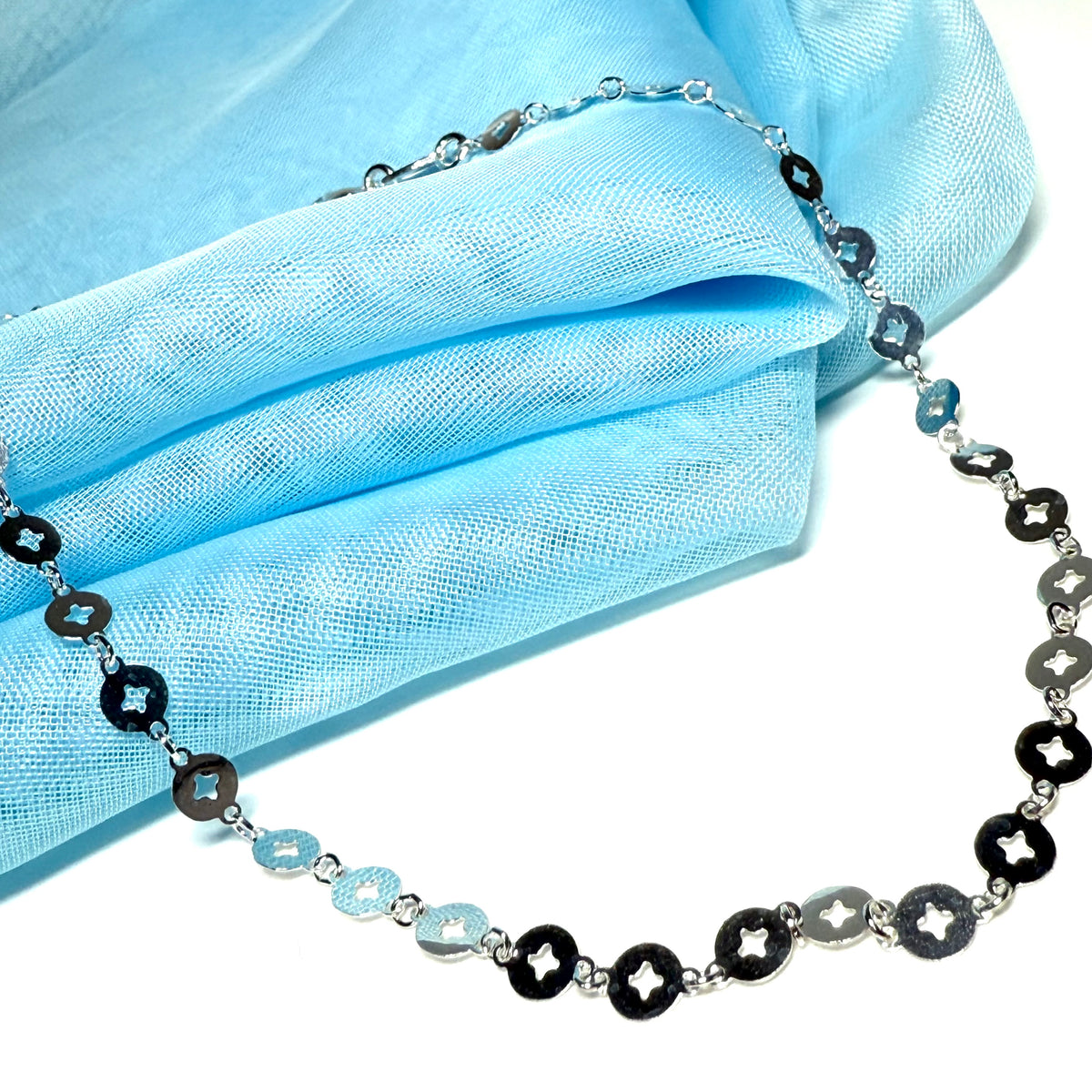 Ladies bracelet fancy round shaped sterling silver