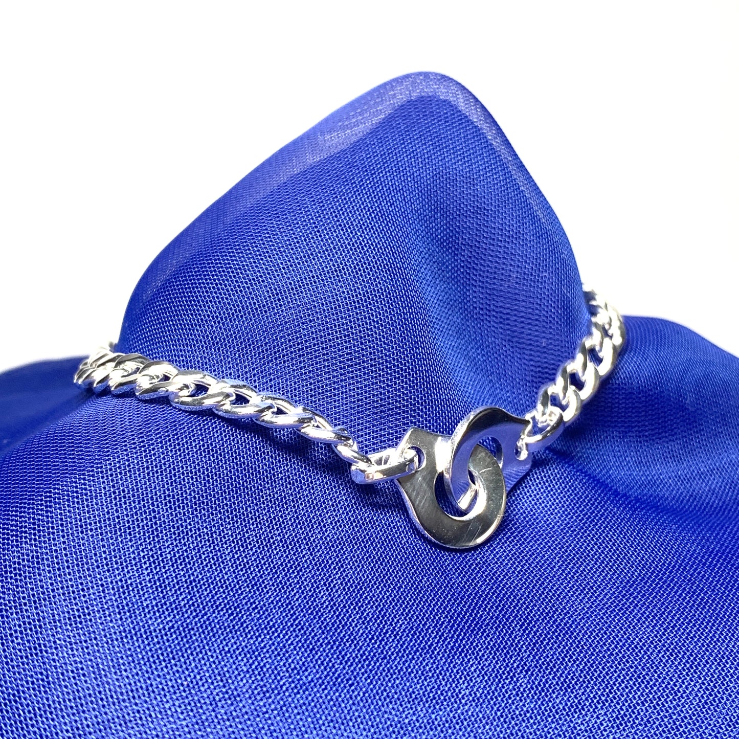 Ladies sterling silver curb link bracelet
