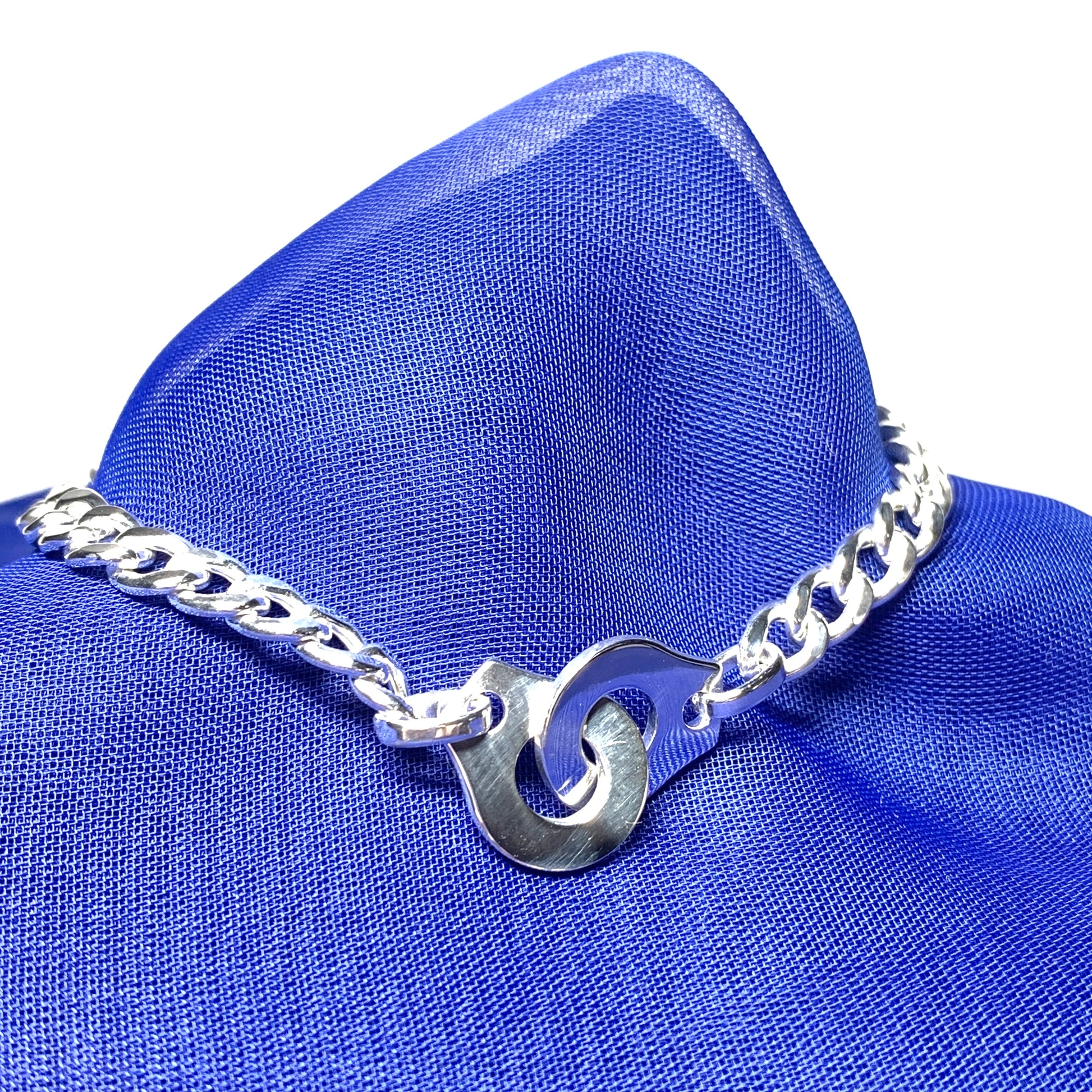 Ladies sterling silver curb link bracelet