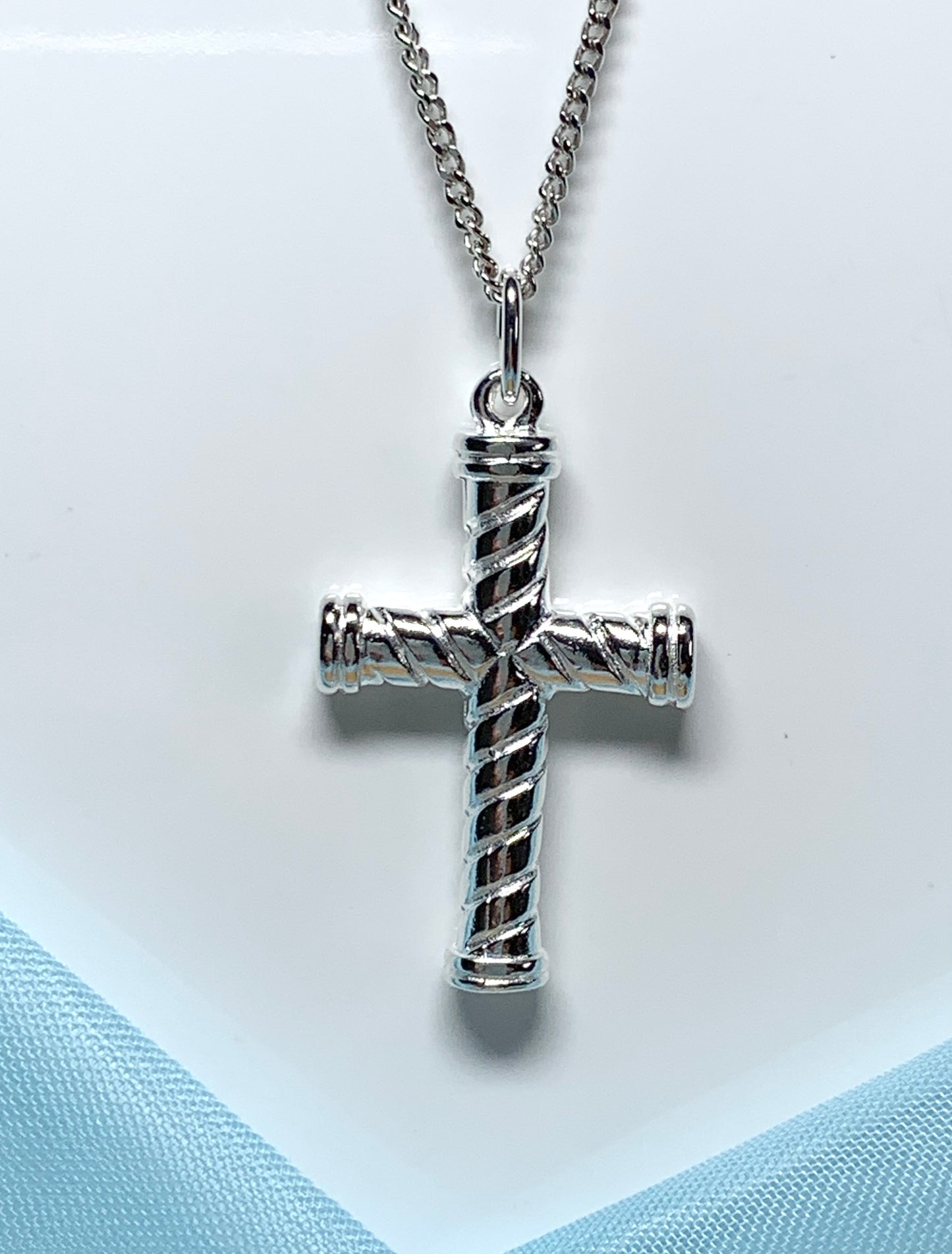 Large diamond cut cross patterned sterling silver and chain