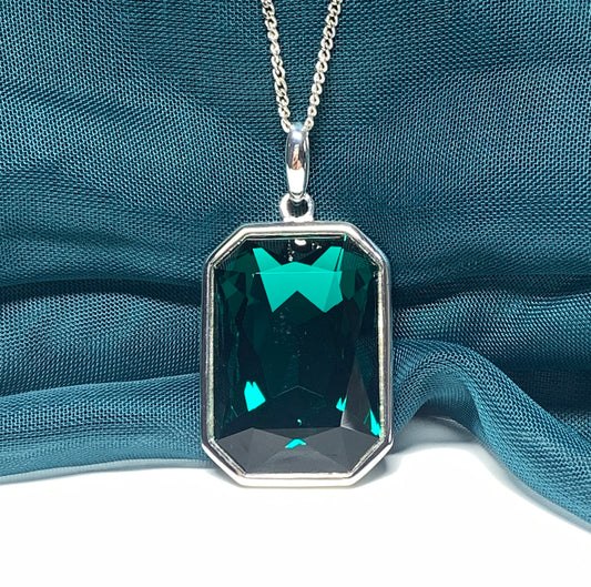 Large emerald green crystal octagonal necklace