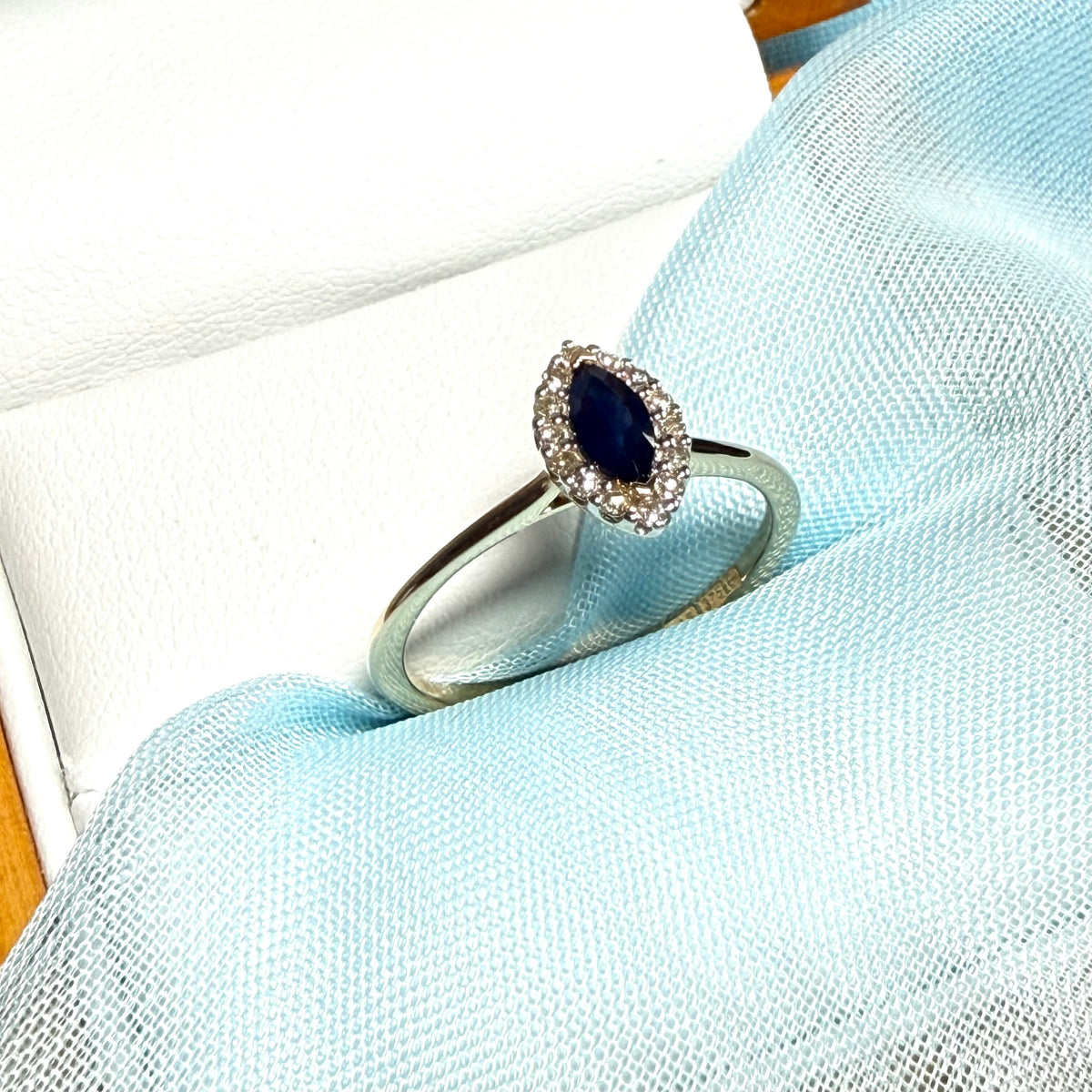 Marquise shape real dark blue and diamond yellow gold cluster ring