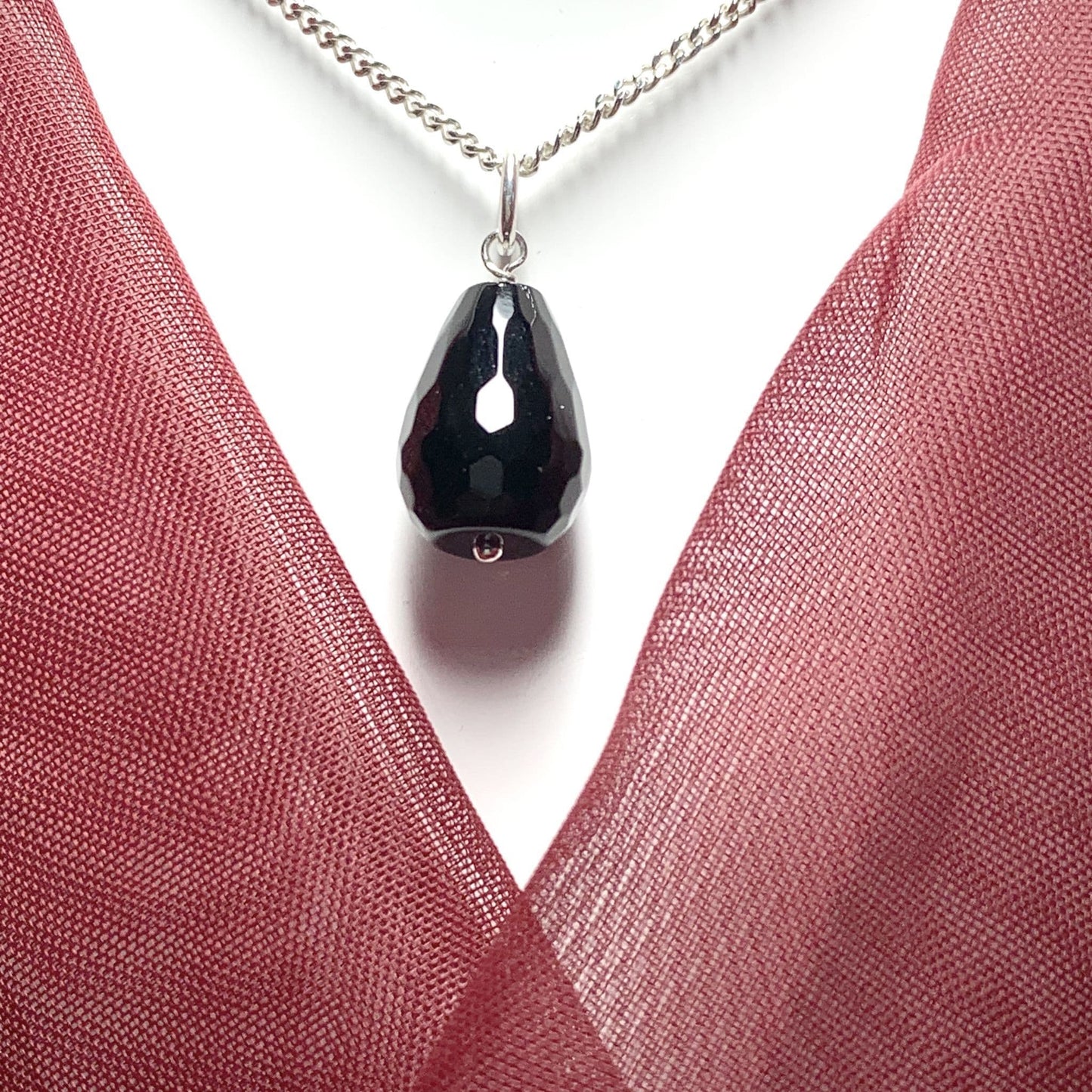 Medium tear drop silver pear shaped onyx necklace pendent