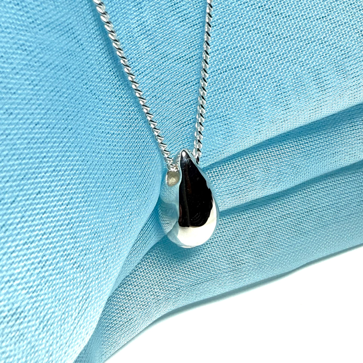 Memorial ashes necklace solid sterling silver teardrop shaped pendant including chain