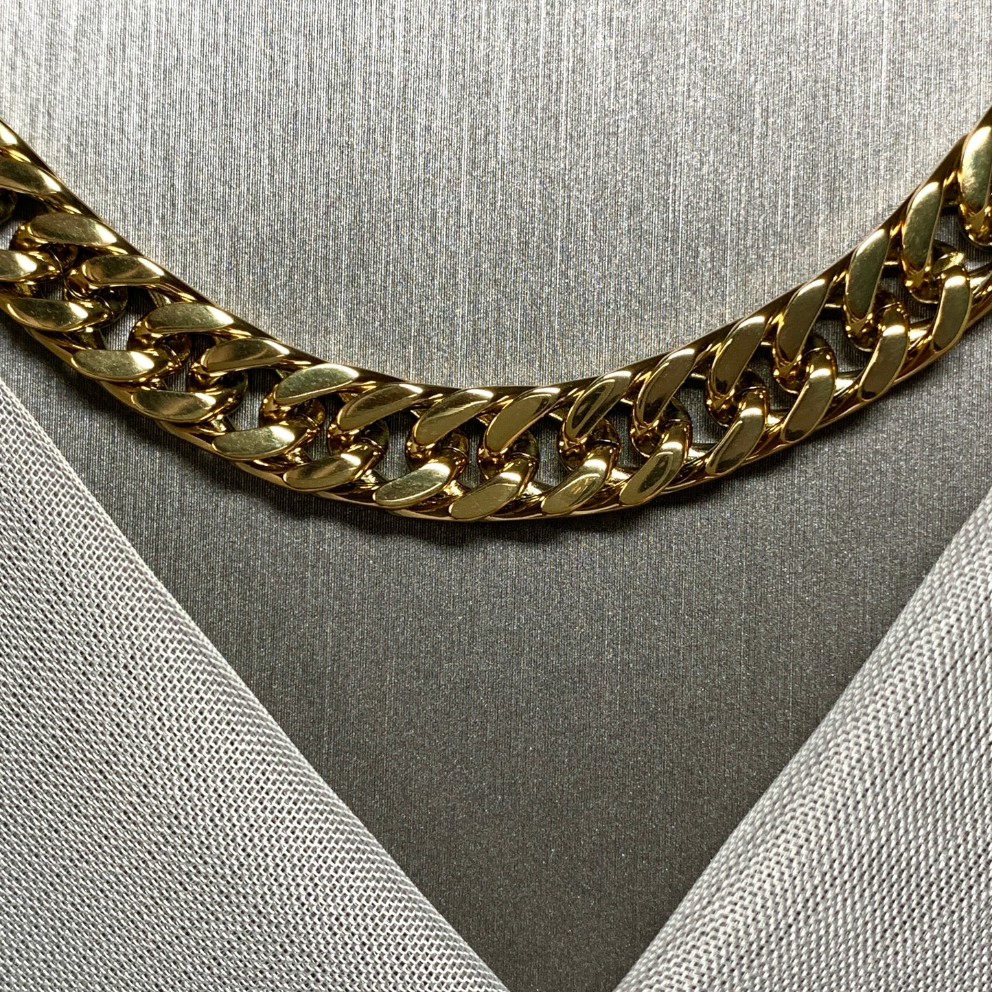 Men's necklace heavy gold plated 22 inch curb fancy curb chain