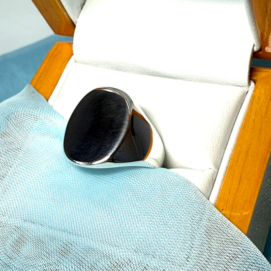 Men’s ring solid sterling silver large oval signet