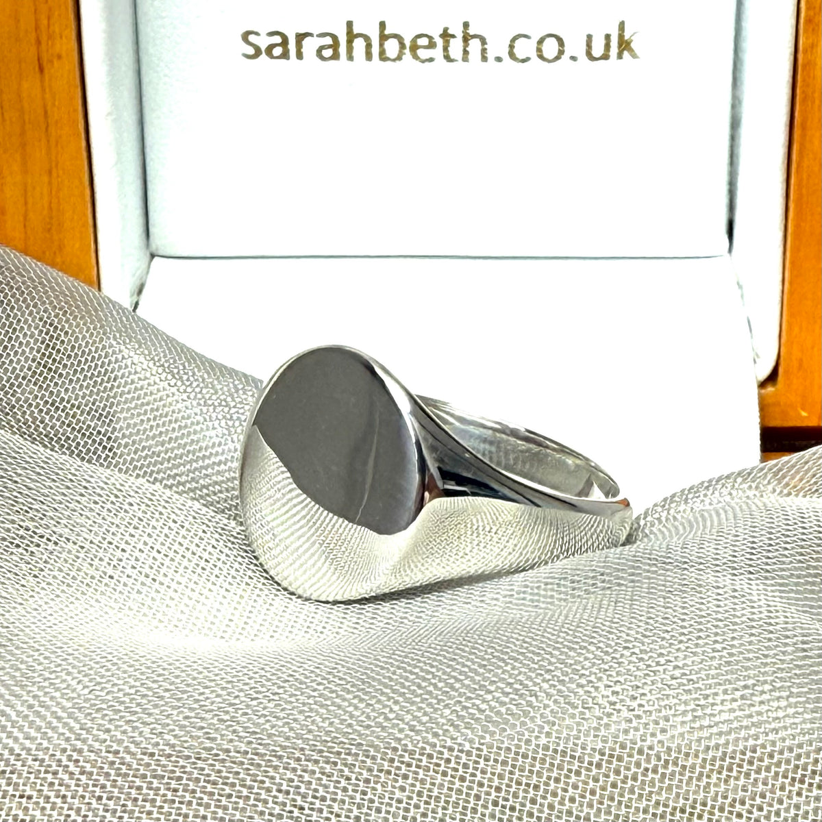 Men’s sterling silver oval signet ring