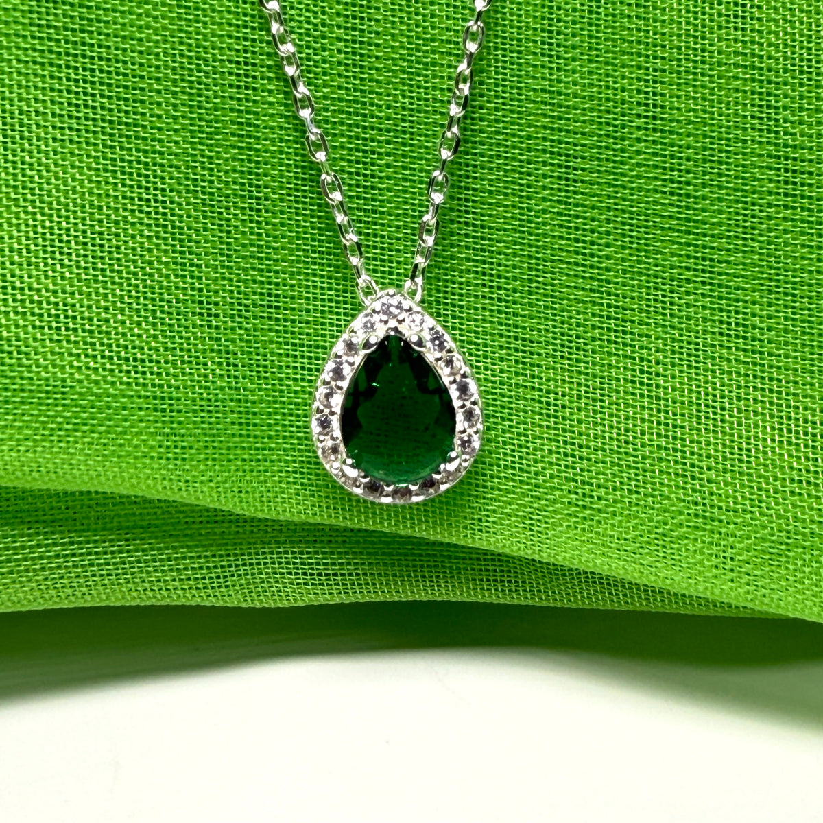 Necklace bright green and white cubic zirconia teardrop cluster dress pear shaped cocktail pendant