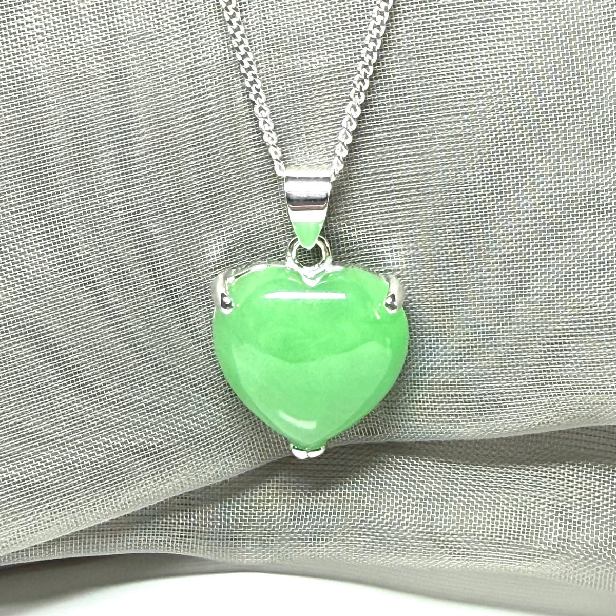 Necklace heart shape sterling silver real green jade stone pendant