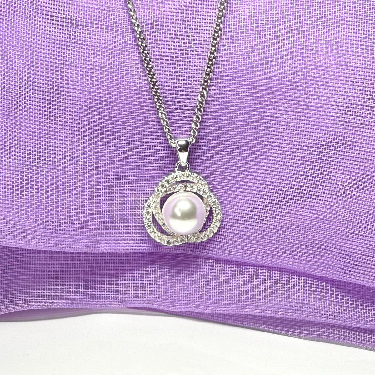 Necklace real freshwater pearl and cubic zirconia trefoil designed sterling silver with chain