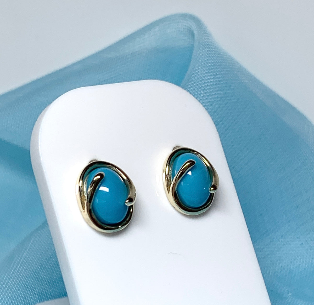 Oval blue yellow gold turquoise stud earrings