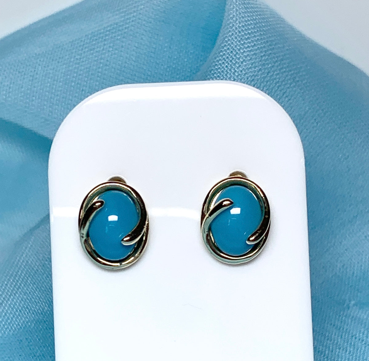 Oval blue yellow gold turquoise stud earrings