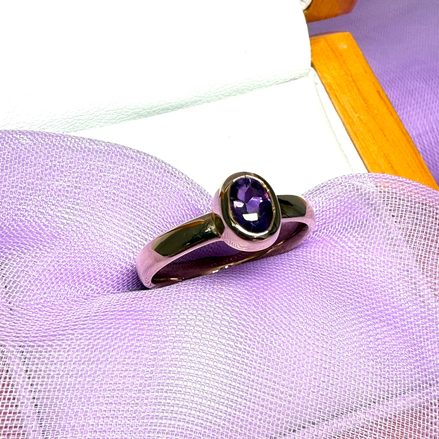 Oval shaped real amethyst dress ring yellow gold