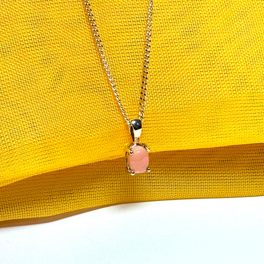 Oval shaped real coral yellow gold necklace pendant