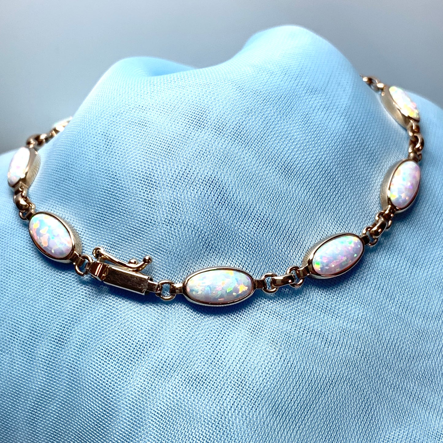 Oval opal yellow gold bracelet