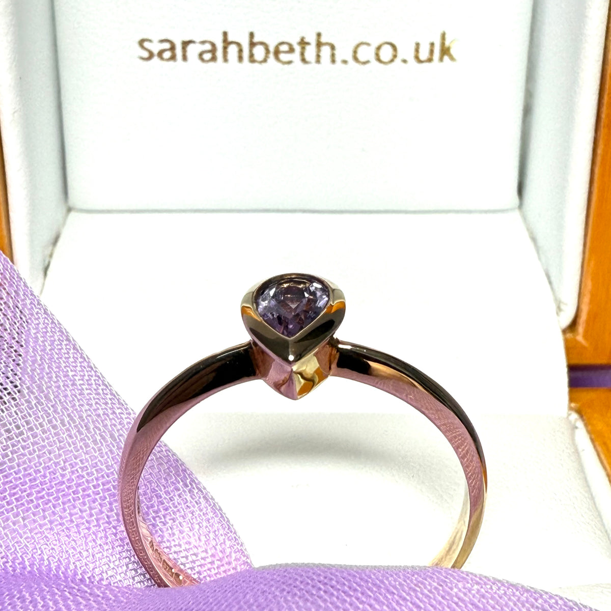Pear shaped amethyst 9 carat yellow gold ring