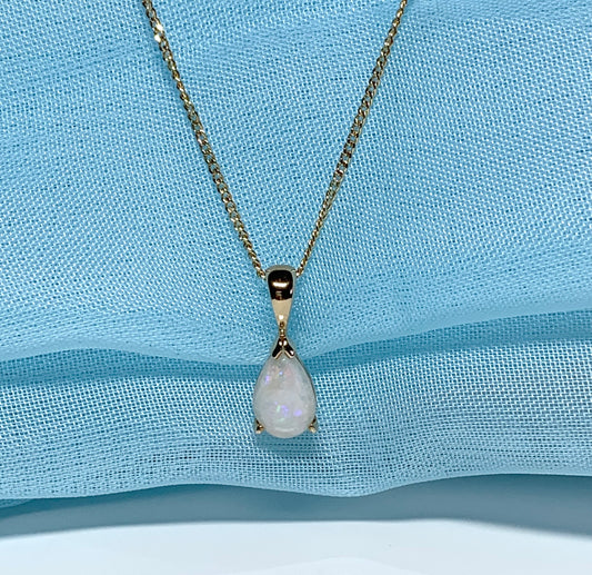 Pear shaped real opal yellow gold necklace