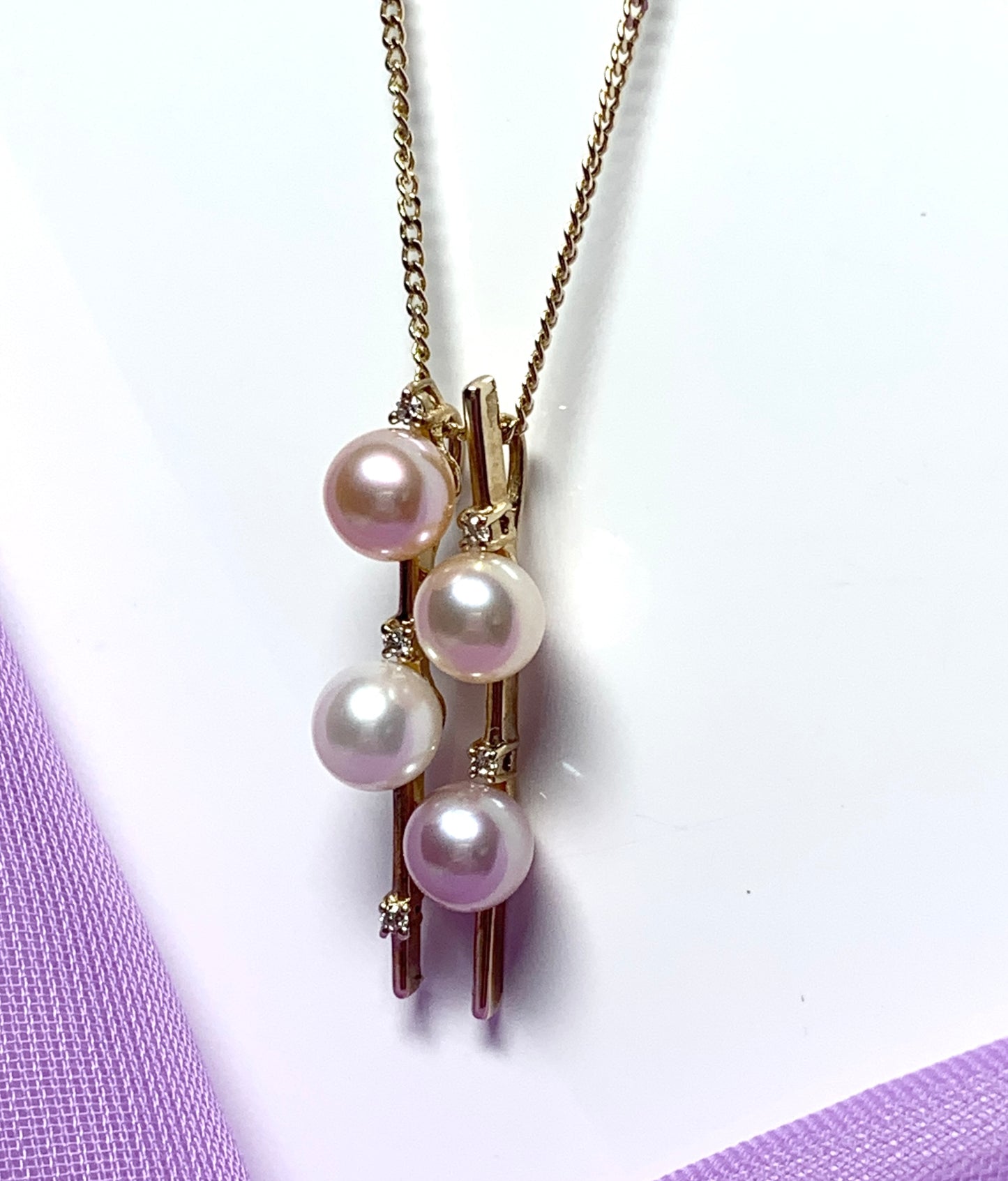 Pearl and diamond necklace cluster freshwater cultured yellow gold pendant
