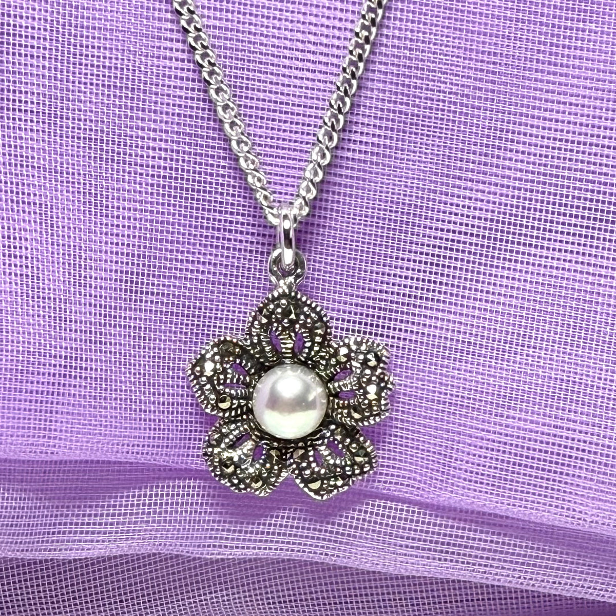 Pendant real marcasite and real freshwater cultured pearl flower necklace shaped sterling silver