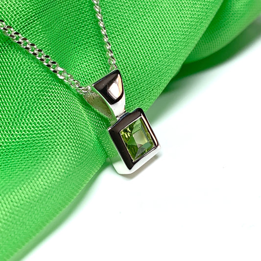 Peridot sterling silver square necklace