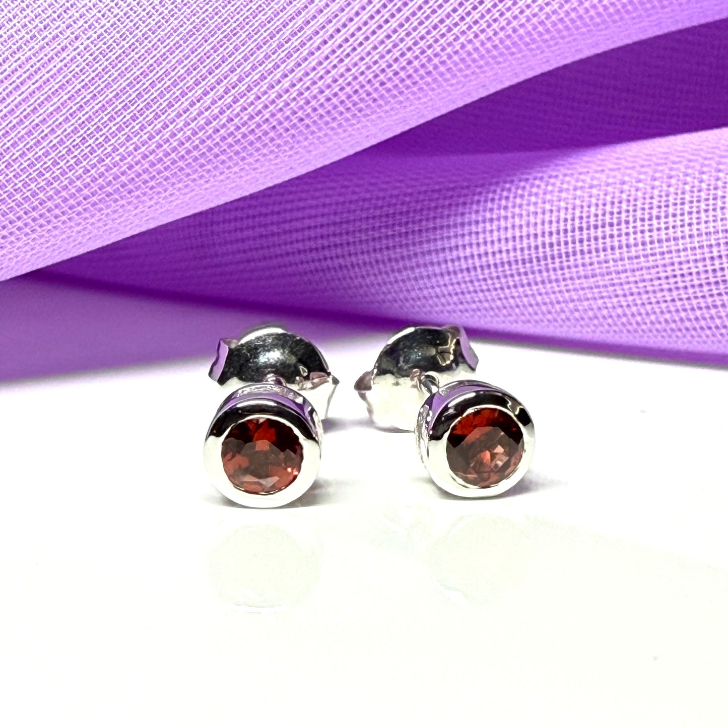 Real Red Garnet Stud Earrings 9ct White Gold – Round Cut 4.5mm | January Birthstone Gift