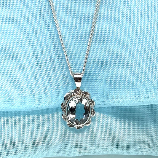 Real aquamarine necklace oval white gold
