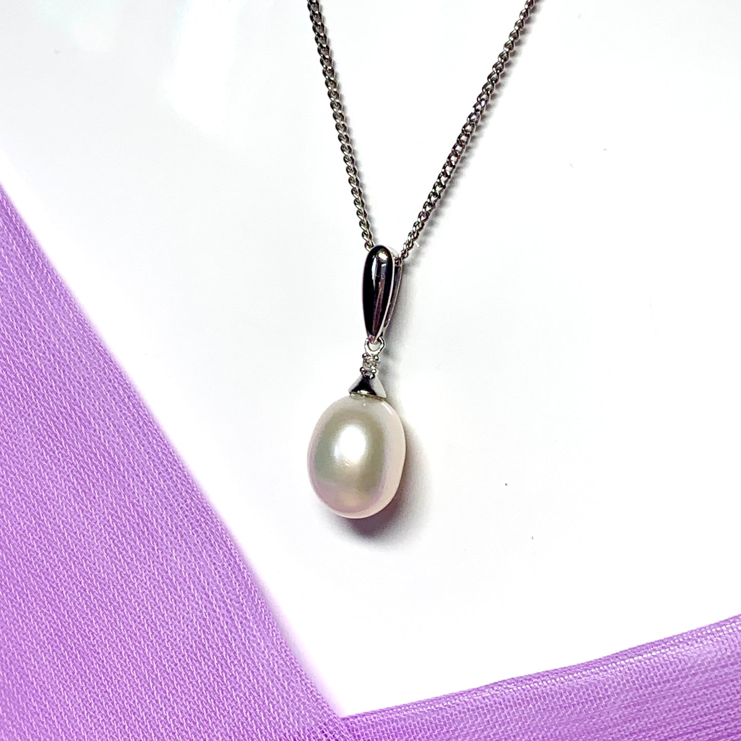 Real freshwater cultured pearl necklace white gold oval drop pendant with diamond