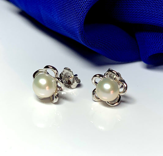 Real freshwater cultured pearl white gold daisy flower stud earrings