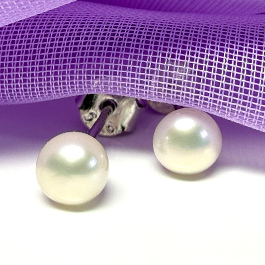 Real freshwater pearl sterling silver round shaped stud earrings 5 mm