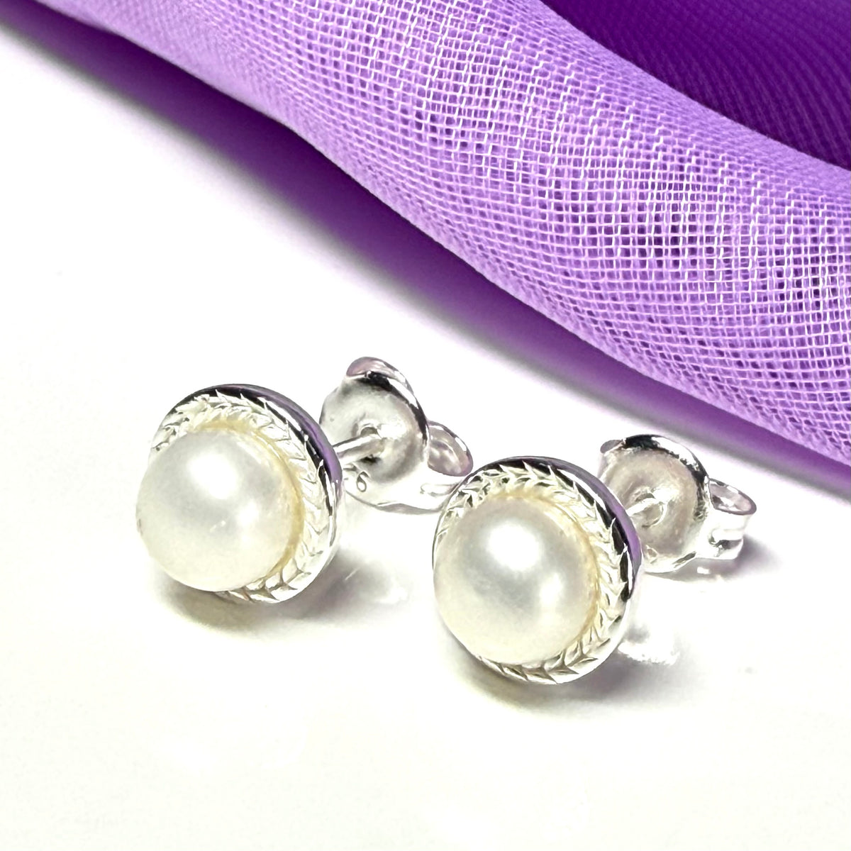 Real freshwater pearl stud earrings round sterling silver patterned rope setting