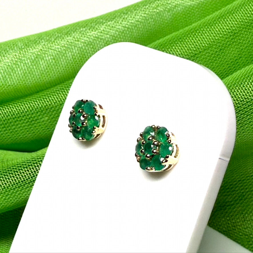Real green emerald yellow gold round daisy cluster stud earrings