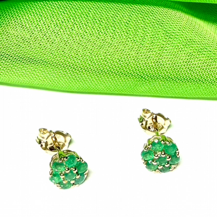Real green emerald yellow gold round daisy cluster stud earrings