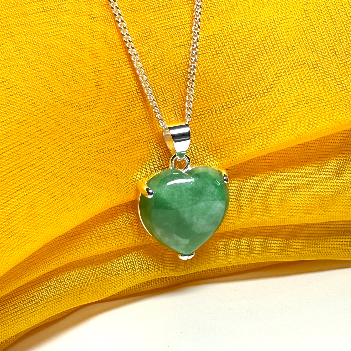 Real green heart shaped jade necklace