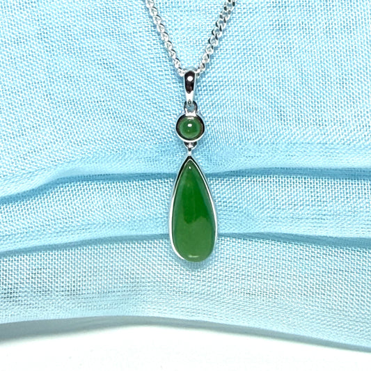 Real green jade double white gold pear and round shaped necklace