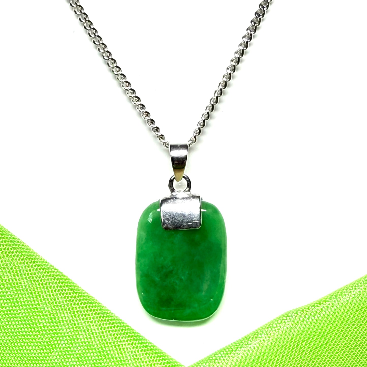 Real green jade necklace cushion shape stone sterling silver losange shaped pendant, simply beautiful