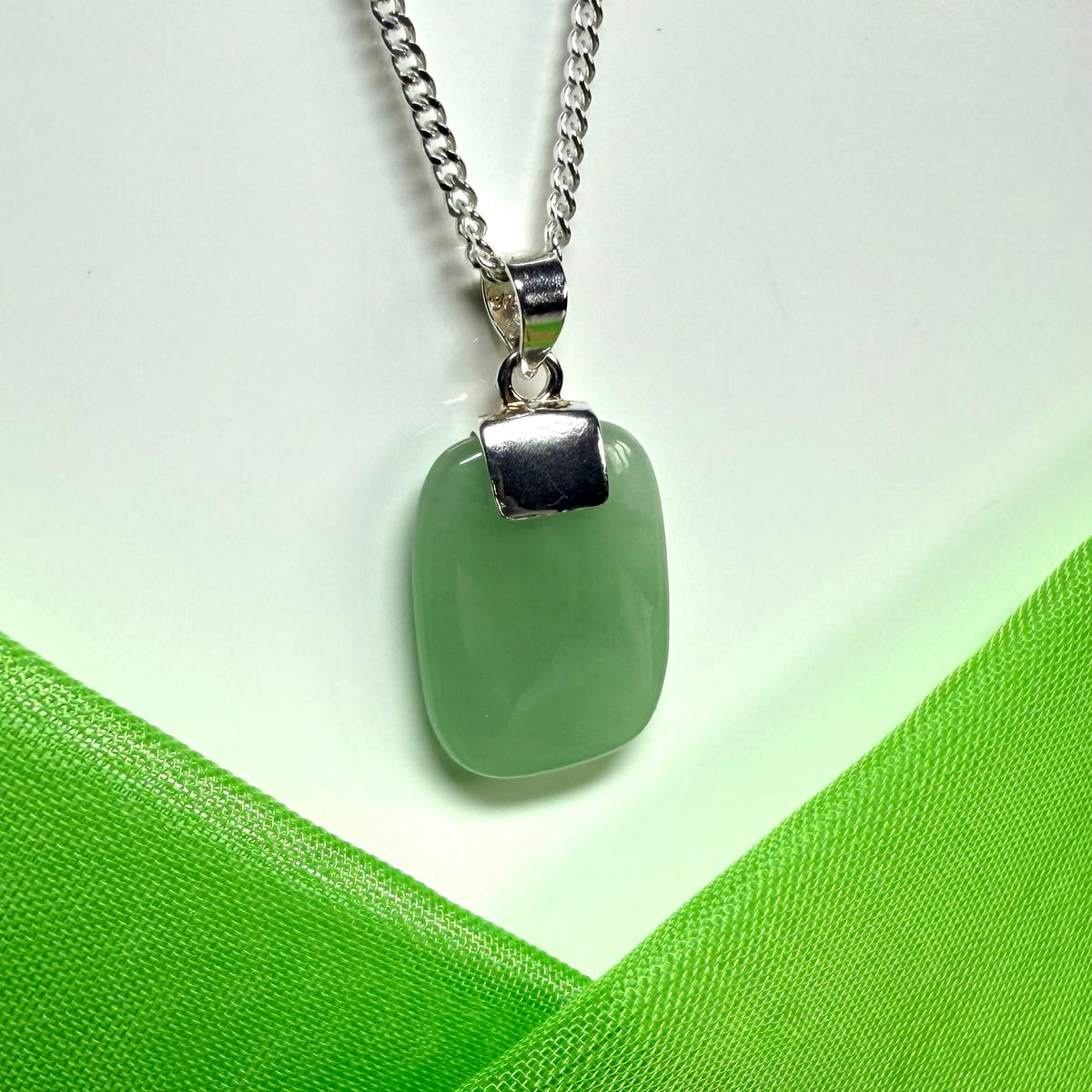 Real green jade necklace cushion shaped silver