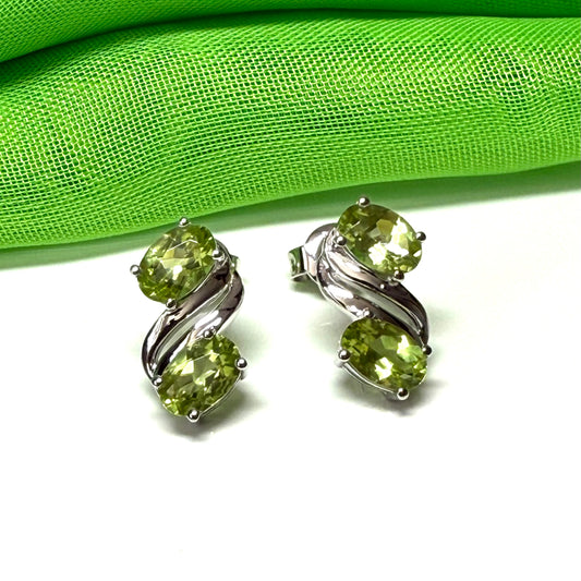 Real green peridot stud dropped earrings fancy double swirl oval stones