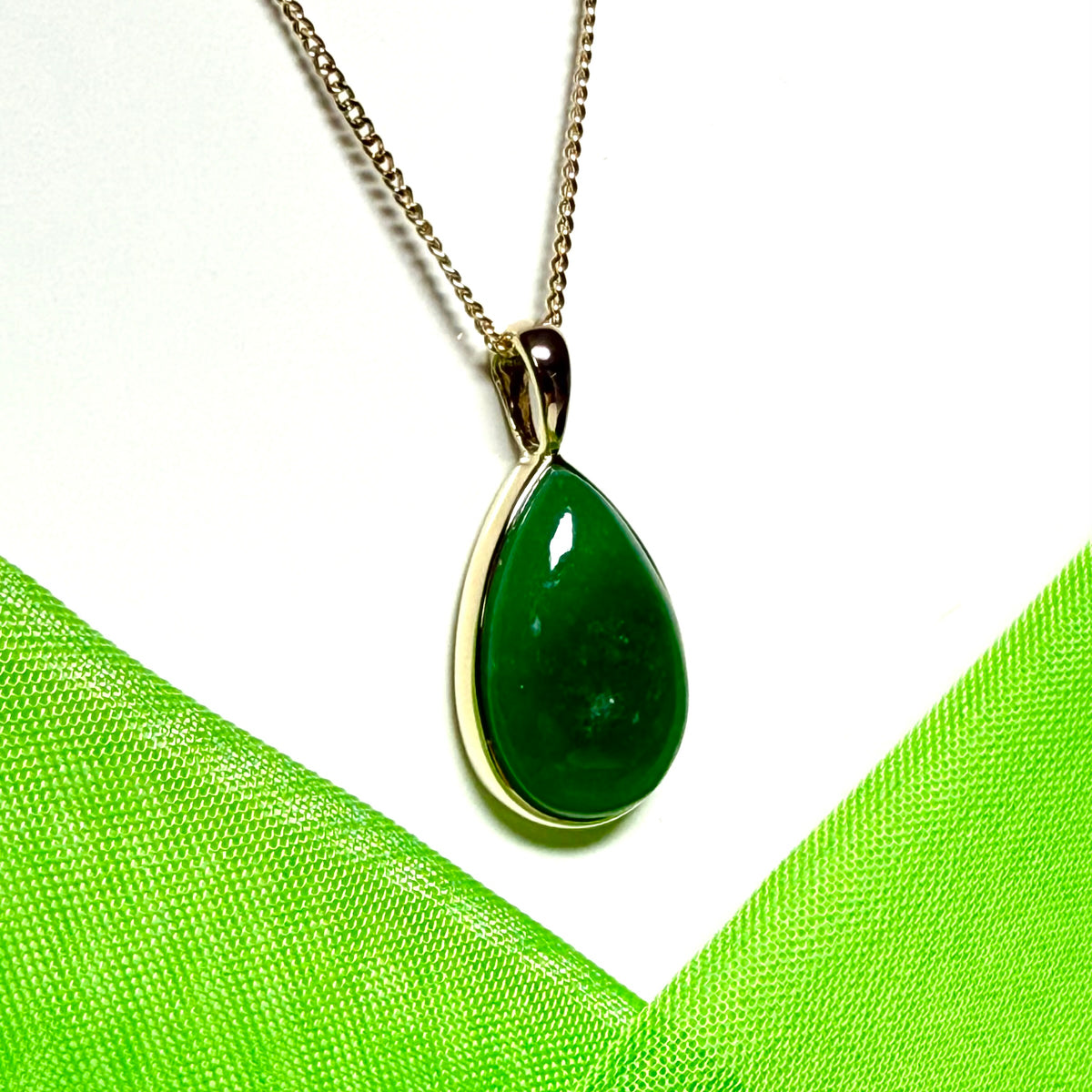 Real jade necklace teardrop pear necklace yellow gold pendant