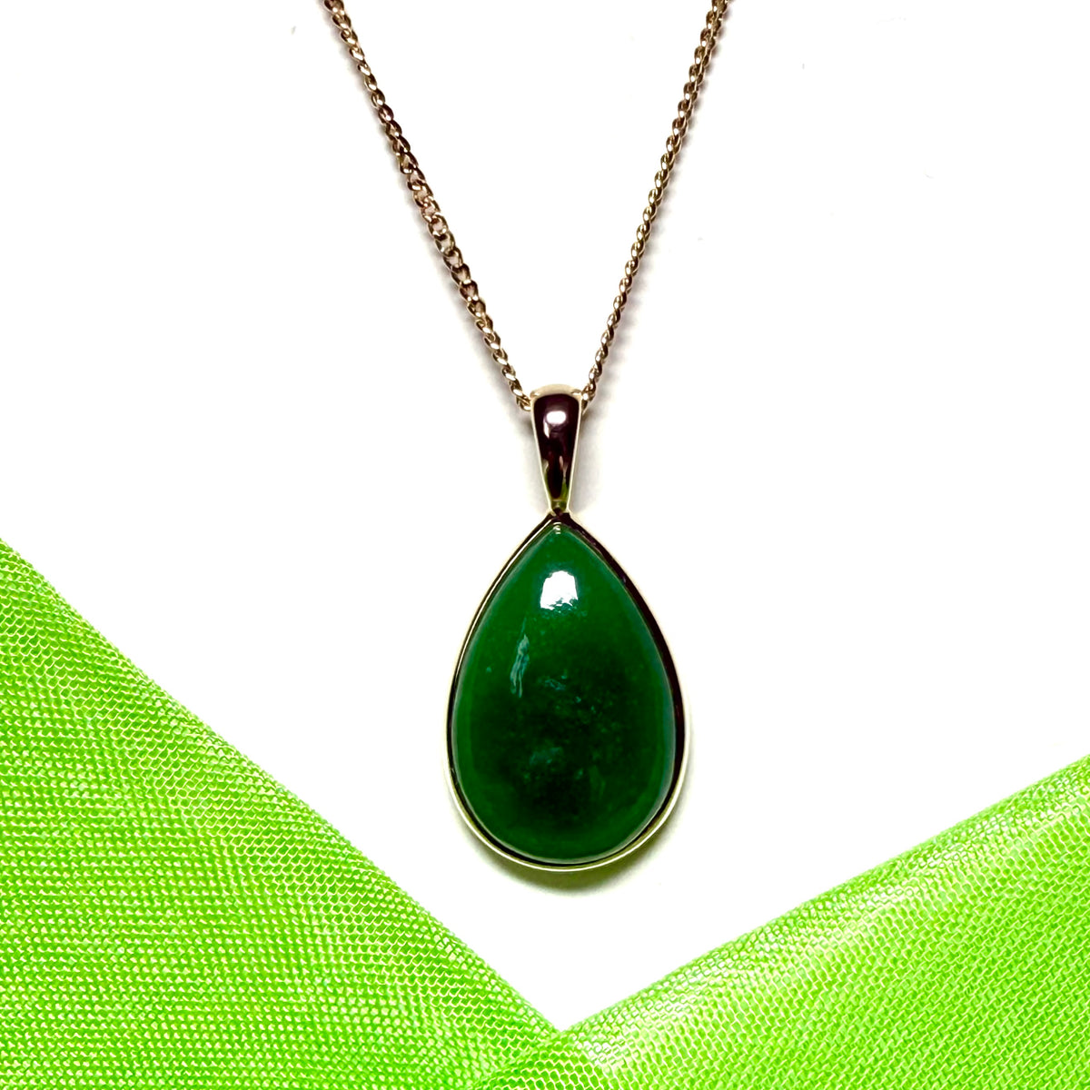 Real jade necklace teardrop pear necklace yellow gold pendant