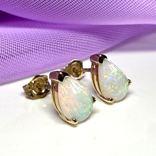 Real opal stud earrings Yellow gold claw setting with teardrop stones
