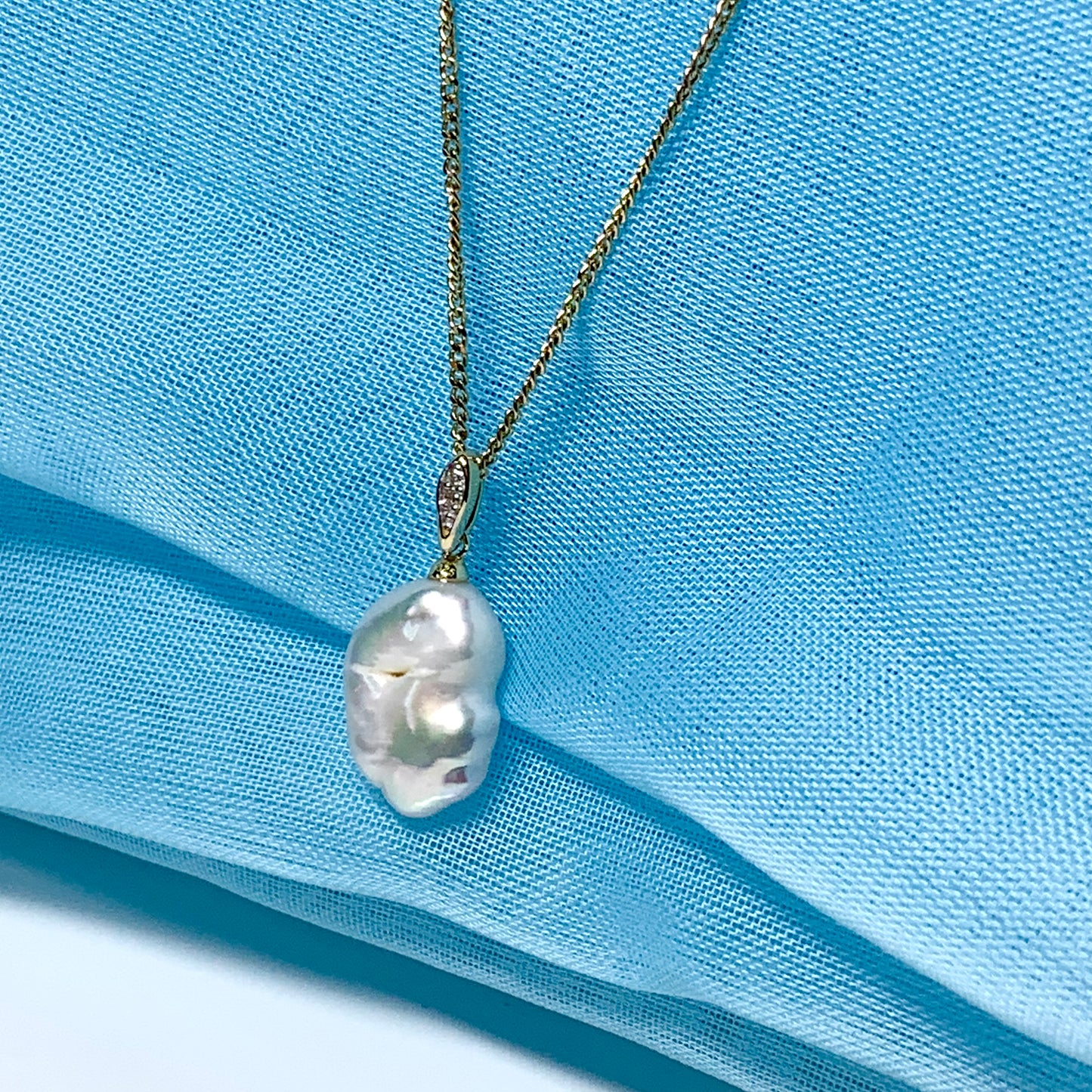 Real pearl and real diamond necklace freshwater cultured yellow gold drop pendant