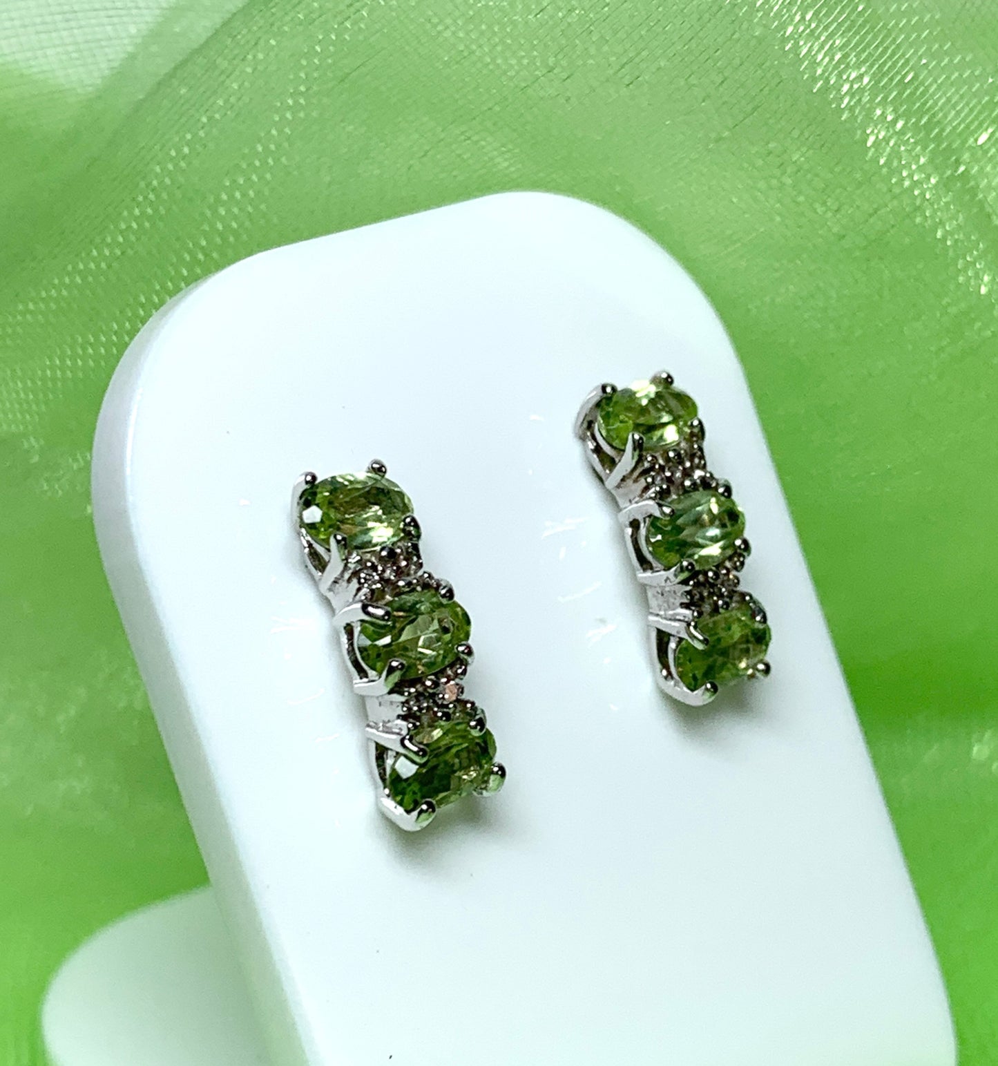 Real peridot and diamond earrings green curved sterling silver stud dropped