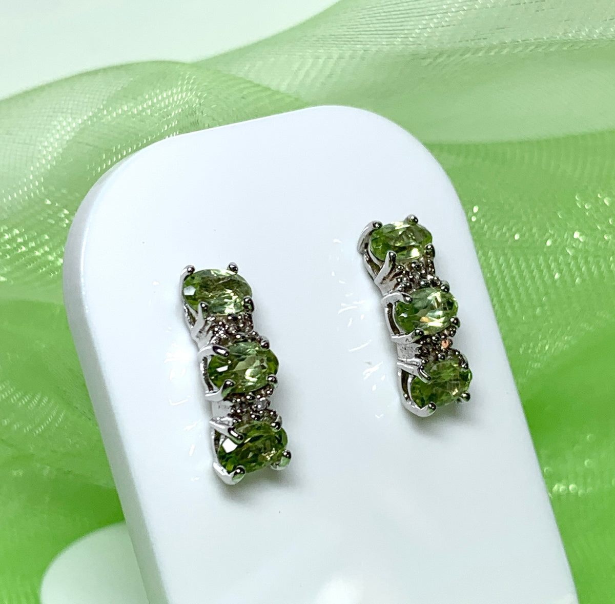 Real peridot and diamond earrings green curved sterling silver stud dropped