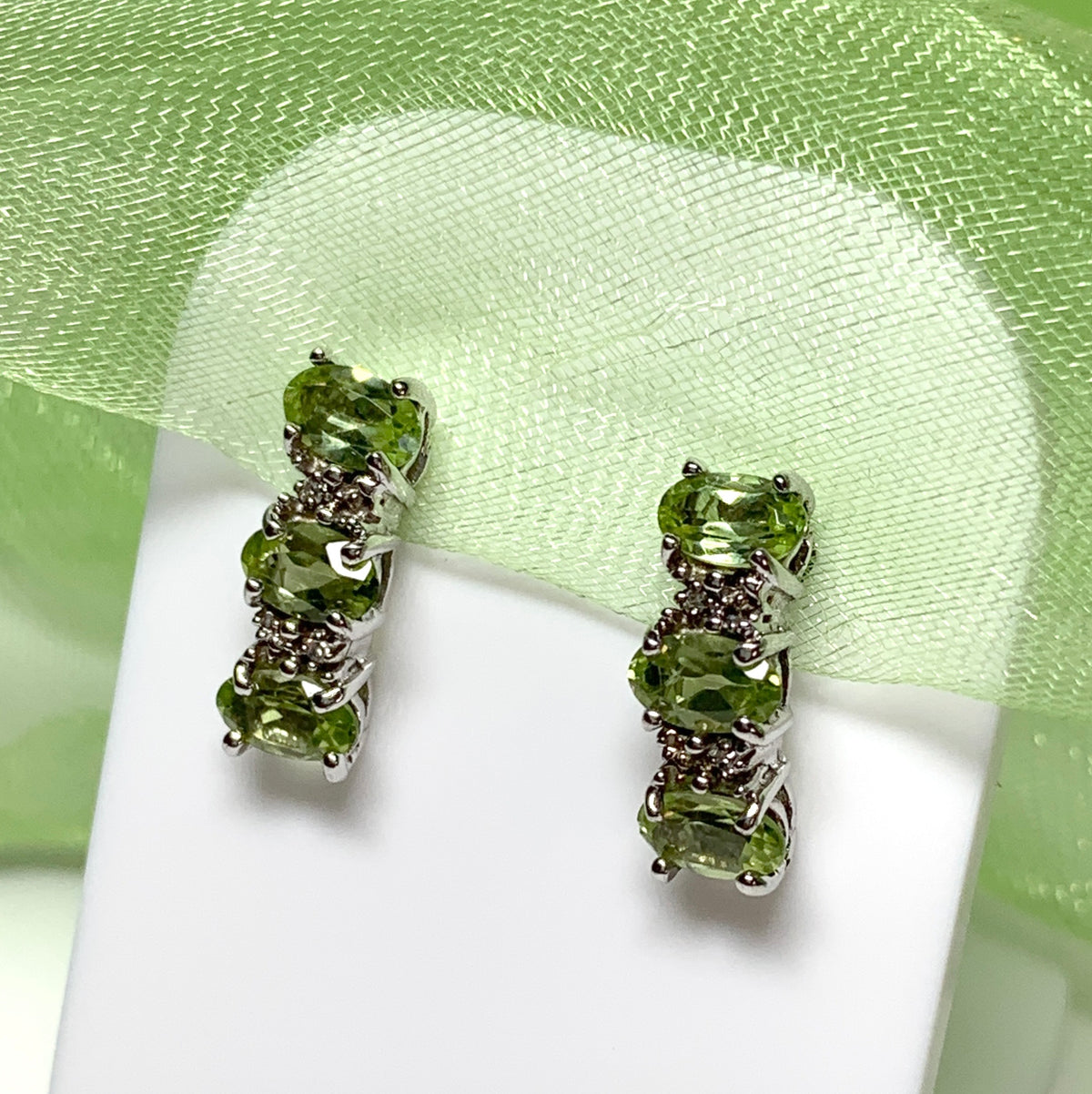 Real peridot and diamond earrings green curved sterling silver stud dropped