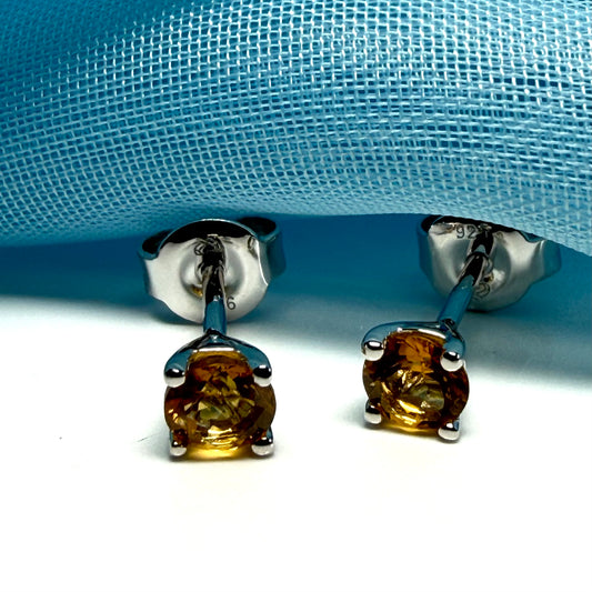Real yellow citrine silver round four claw stud earrings