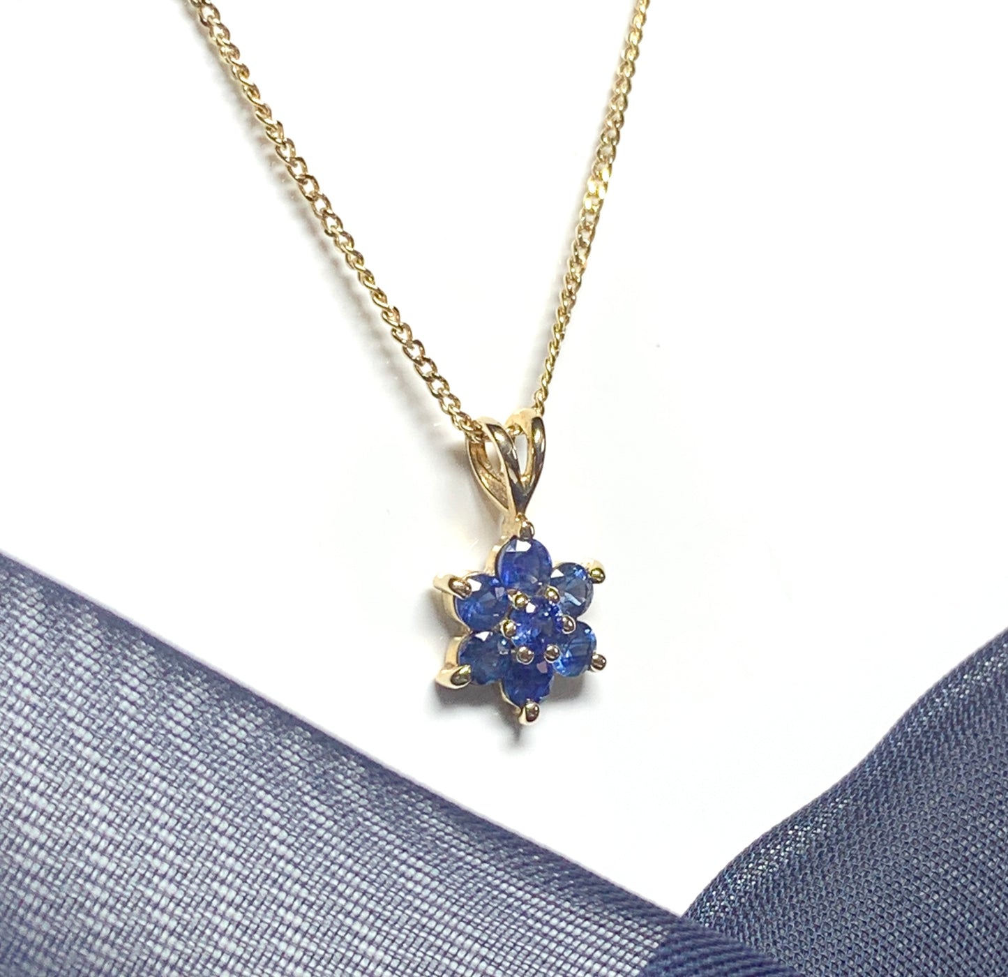Real blue sapphire daisy cluster necklace pendant