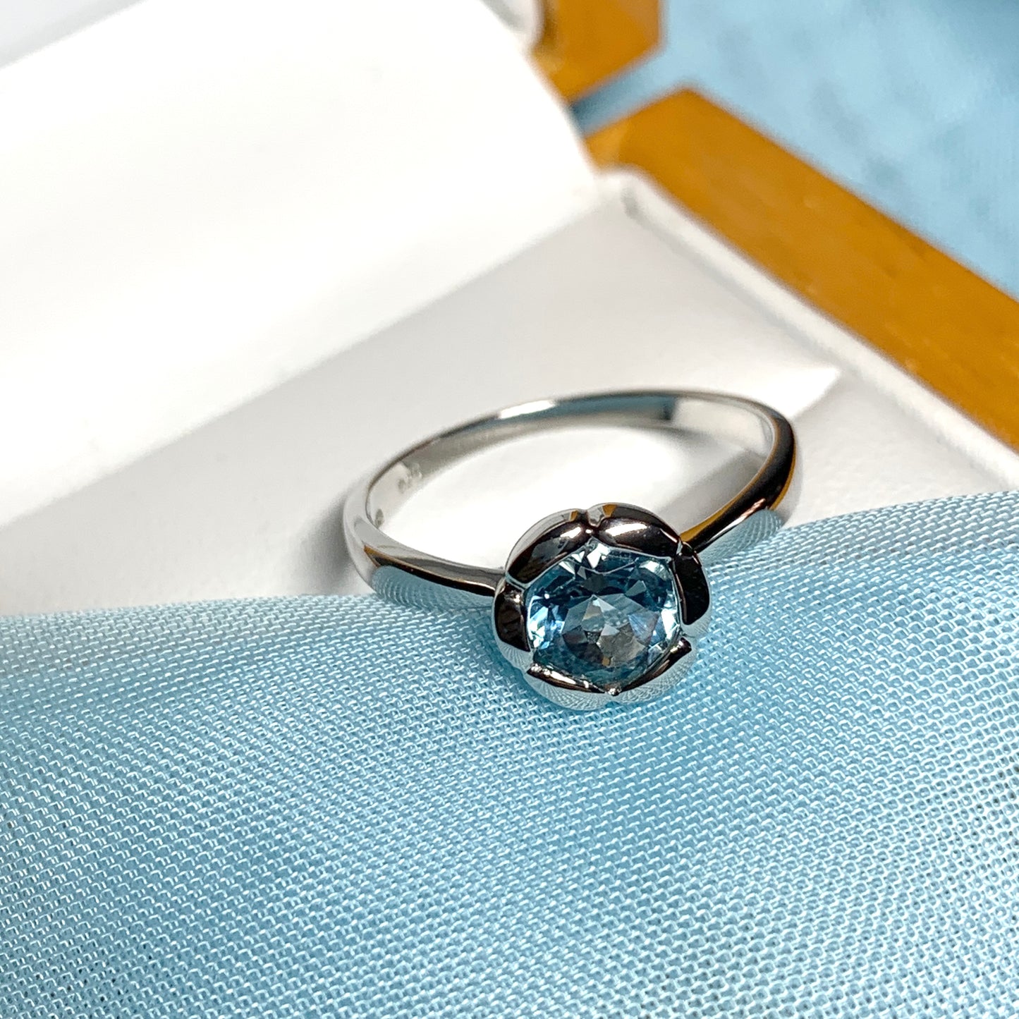 Real blue topaz dress ring ladies fancy flower edged round