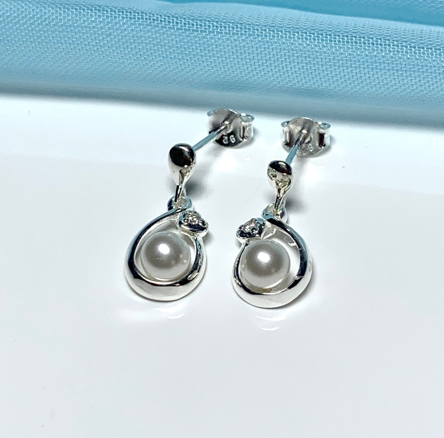 Real freshwater pearl sparkling drop earrings