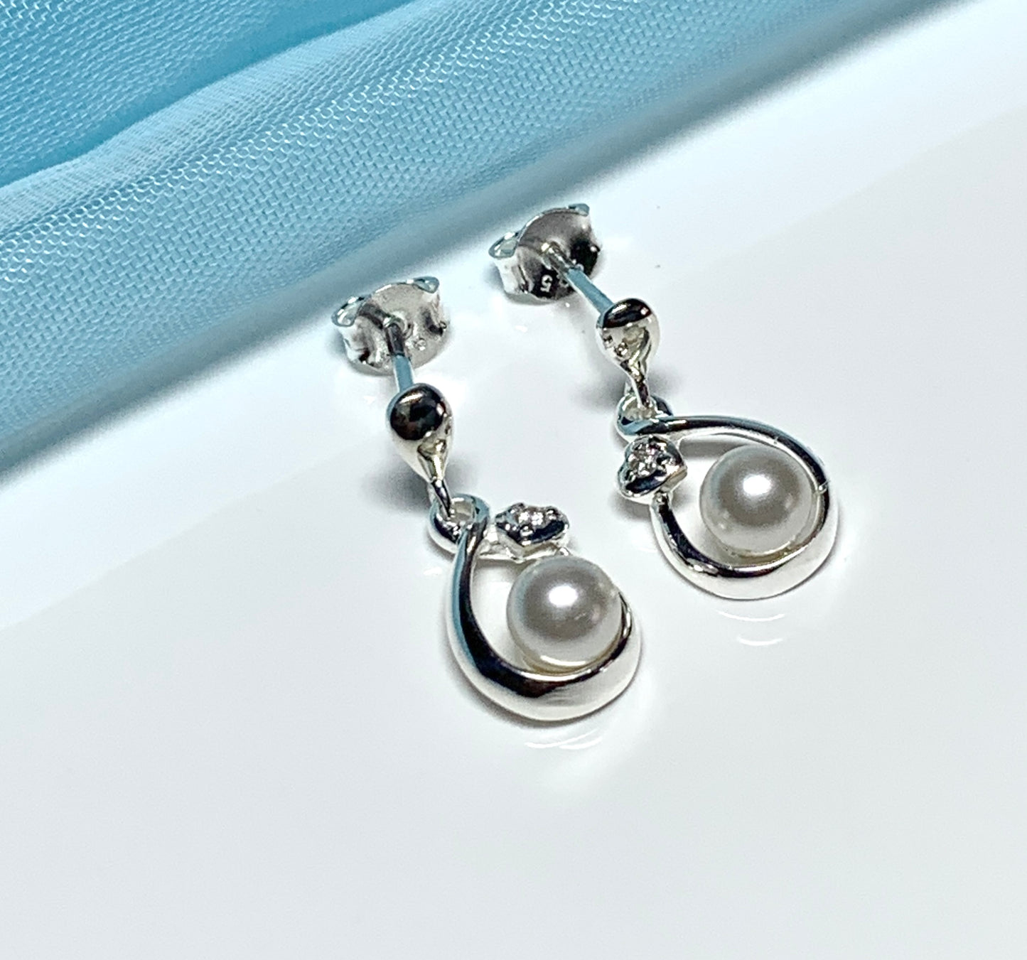 Real freshwater pearl sparkling drop earrings